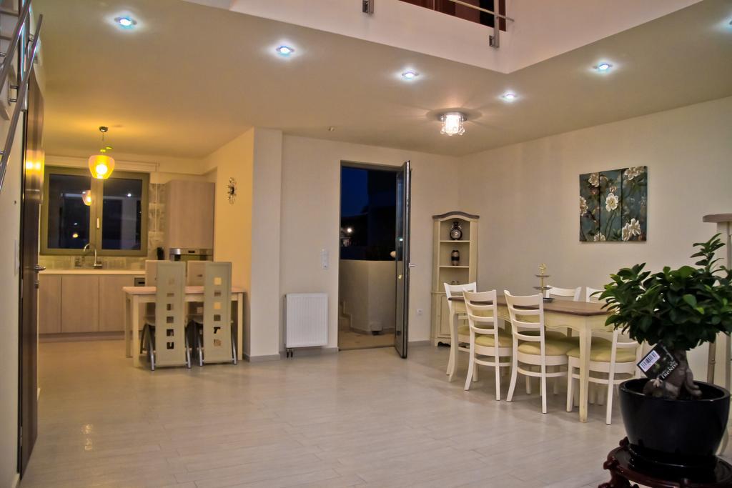 Sea View Beachfront Villa Maria 구베스 외부 사진
