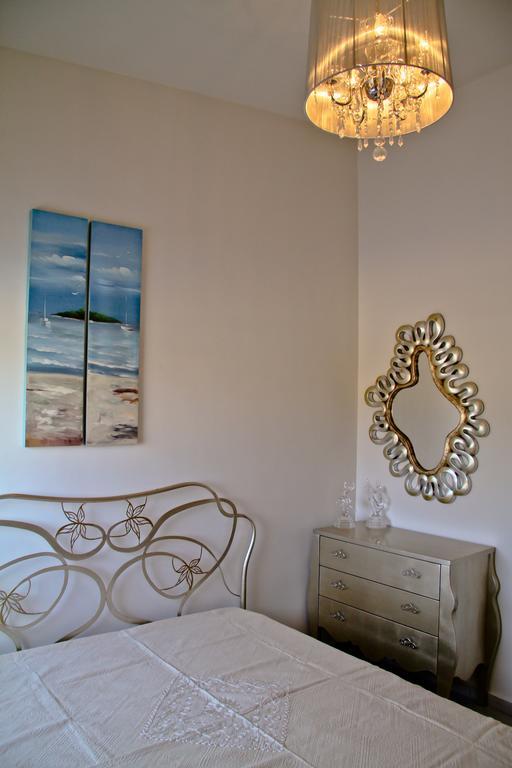 Sea View Beachfront Villa Maria 구베스 외부 사진
