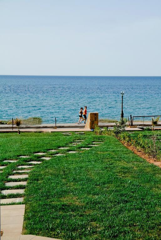 Sea View Beachfront Villa Maria 구베스 외부 사진
