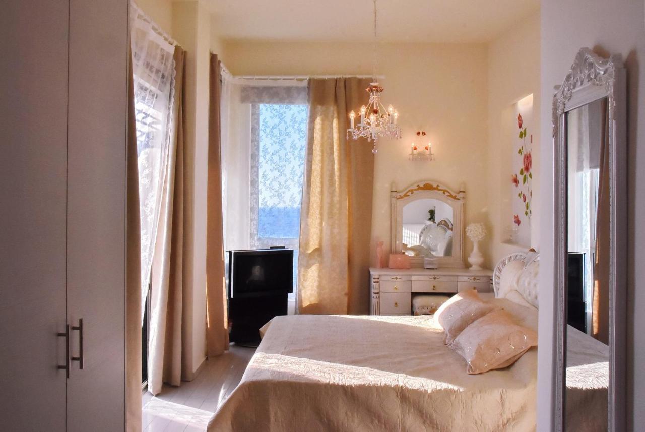 Sea View Beachfront Villa Maria 구베스 외부 사진